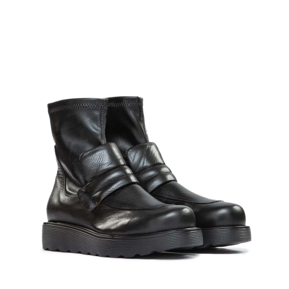 Stivaletto Chelsea in pelle nera ixos