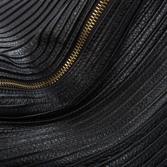 tracolla large in pelle nera