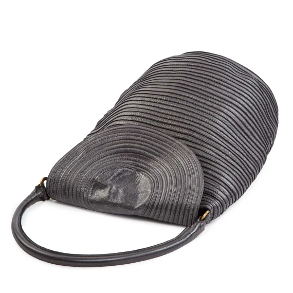 monospalla patta in pelle nero scarico