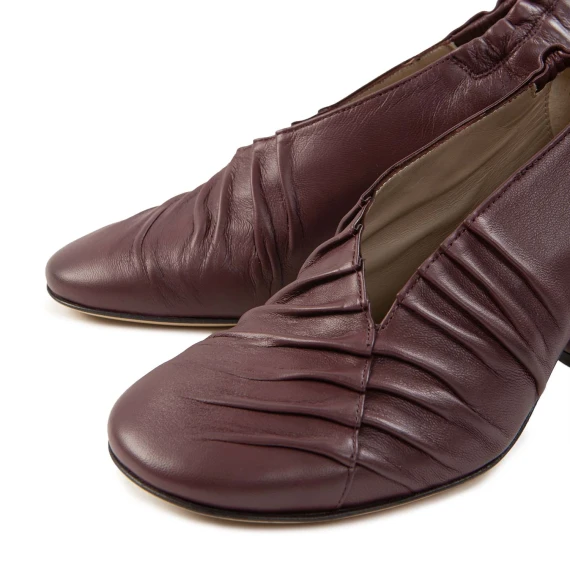 decollete in pelle barolo