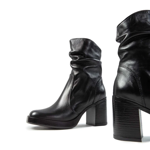 tronchetti MICAELA in pelle arricciata nera