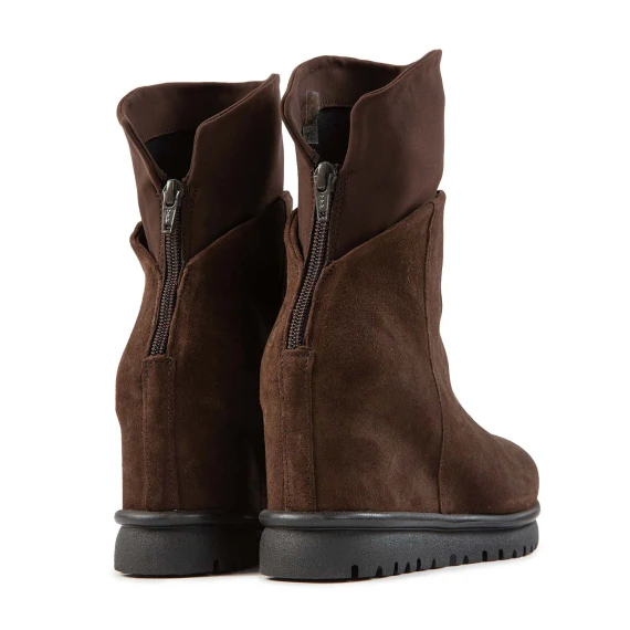 tronchetti JUN con zeppa in suede marrone