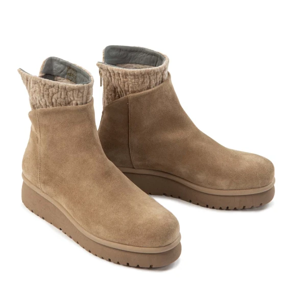 biker YAYA in camoscio camel