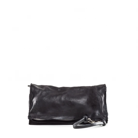 clutch in pelle lavata nera