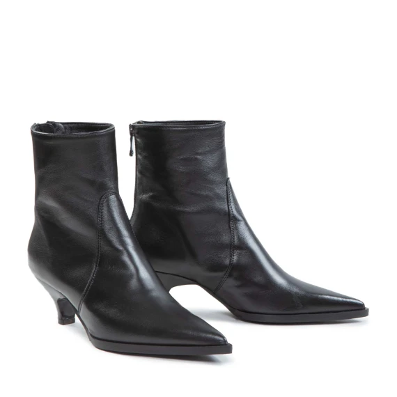 tronchetti con tacco a rocchetto in pelle nera