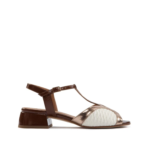 sandali laminati in vernice bordeaux