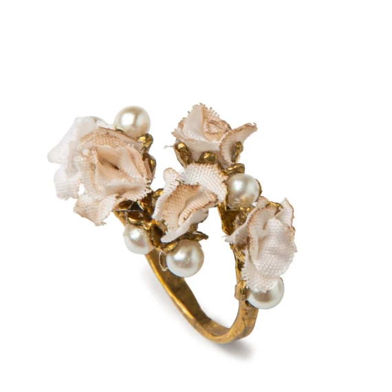 anello rose rosa