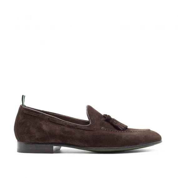 Mocassino in suede sfoderato marrone con nappine