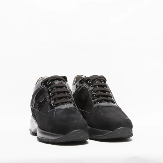 Sneaker Interactive in suede nero con H in micro paiettes 