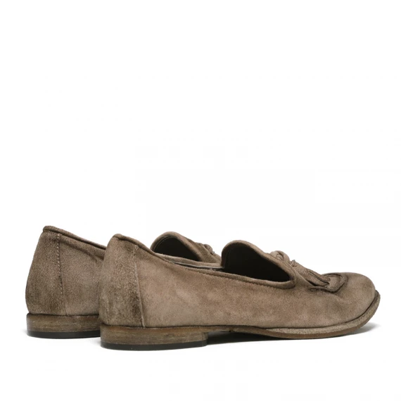 Mocassino con nappine scamosciato taupe