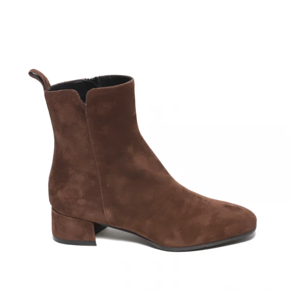 Stivaletto in pelle scamosciata marrone