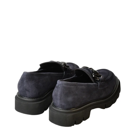 Mocassino in morbido suede blu con morsetto