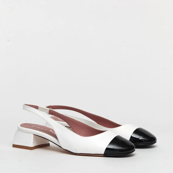 Slingback 41453 in pelle bianca e punta nera 