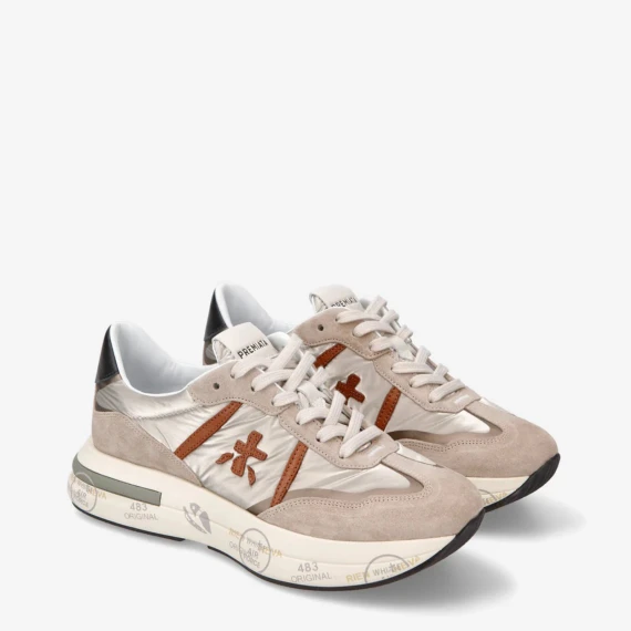 Sneakers Cassie 6470 in pelle scamosciata e tessuto beige 