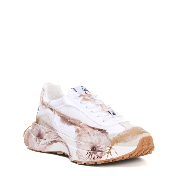 sneakers bianca e beige dipinta a mano