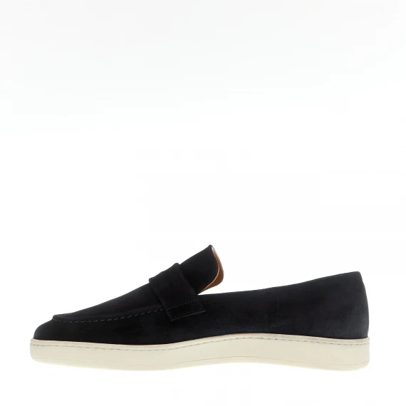 mocassino camoscio blu fondo bianco